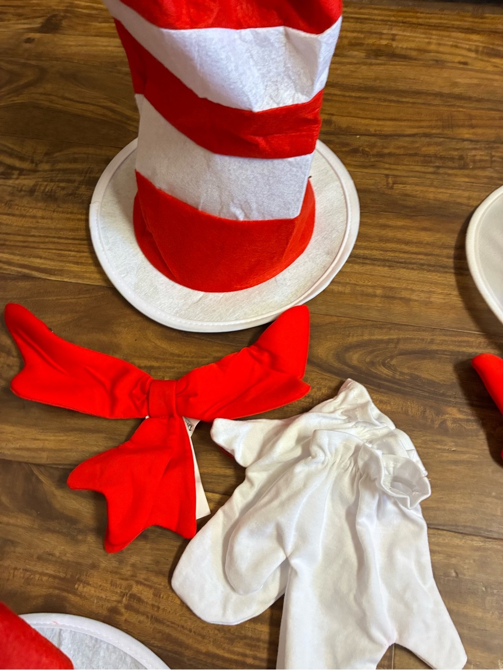 Cat in the Hat Costume Set - Picture 4 of 7